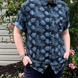 Men’s Palm Leaf Button Up
